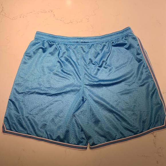 Nike Shorts - Picture 3 of 4